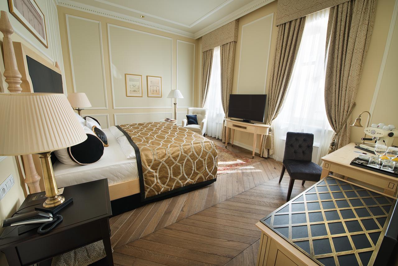 Wilson Palace By Loft Bratislava Buitenkant foto