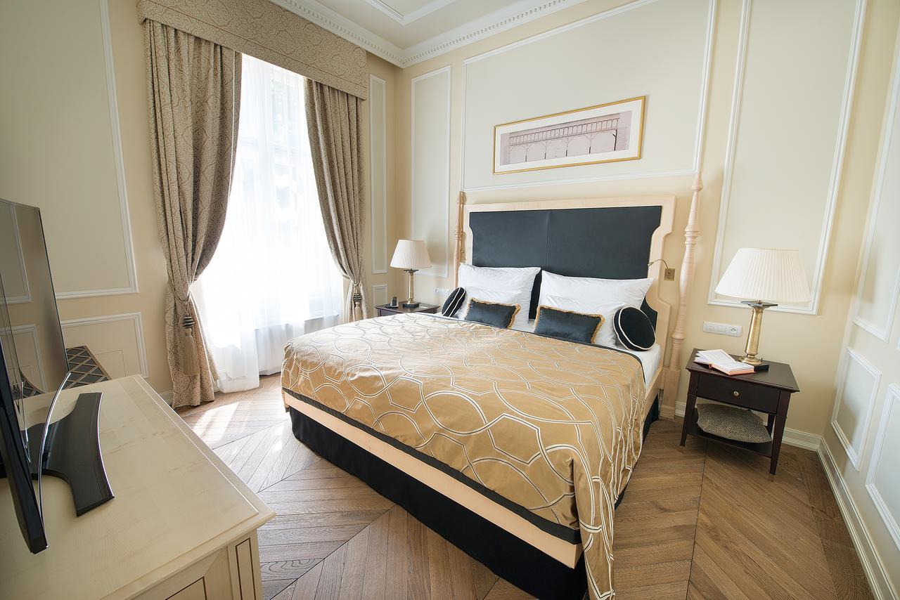 Wilson Palace By Loft Bratislava Buitenkant foto